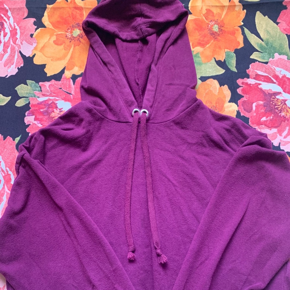 cropped hoodie